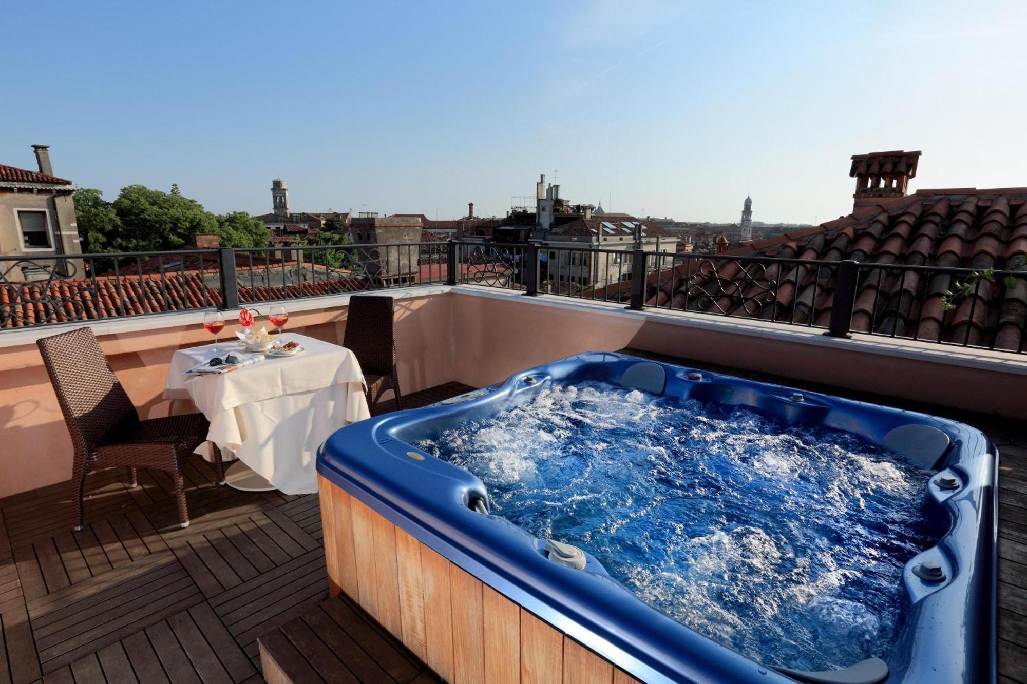 Hotel Palazzo Stern Veneţia Facilități foto